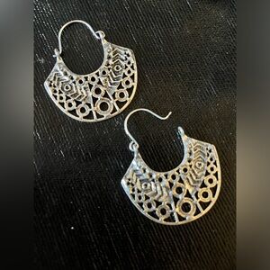 Paparazzi Aztec look earrings